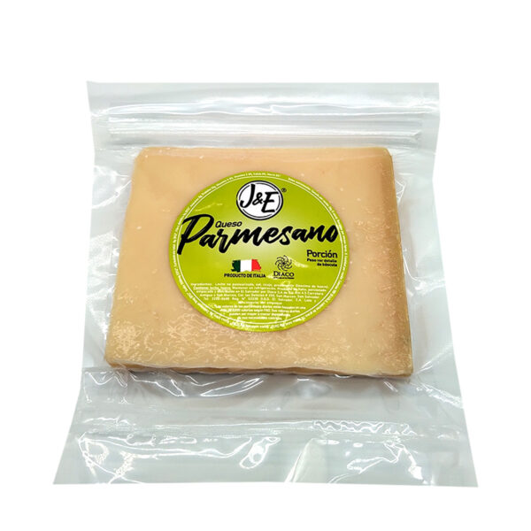 J&E® Queso Parmesano Porción 0.19 - 0.25 kg - Imagen 2